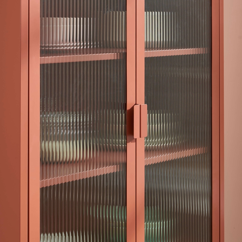 Vaisselier PANTONE en verre cannelé et métal terracotta h180cm