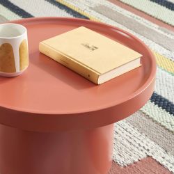 Table d'appoint PANTONE finition laquée mate terracotta 50cm