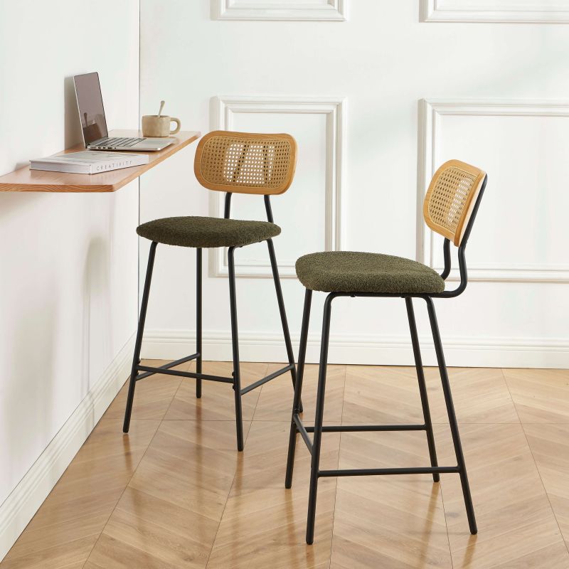 Lot de 2 tabourets TINA tissu bouclette vert et cannage rotin