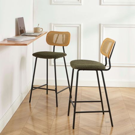 Lot de 2 tabourets TINA tissu bouclette vert et cannage rotin