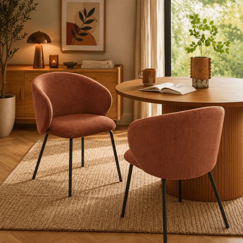 Lot de 2 chaises CASSIE tissu chenille terracotta et pieds métal noir