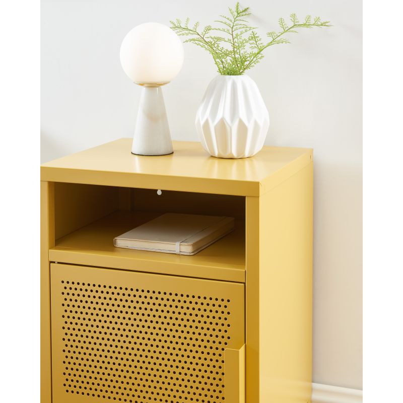 Table de chevet PANTONE métal jaune moutarde