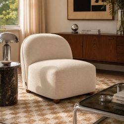 Fauteuil JUDY tissu chenille écru pieds boules teintés noyer