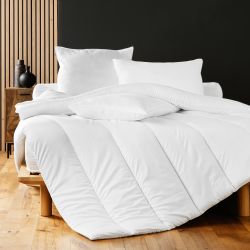 Couette CONFORT 220x240 cm blanche 2 personnes