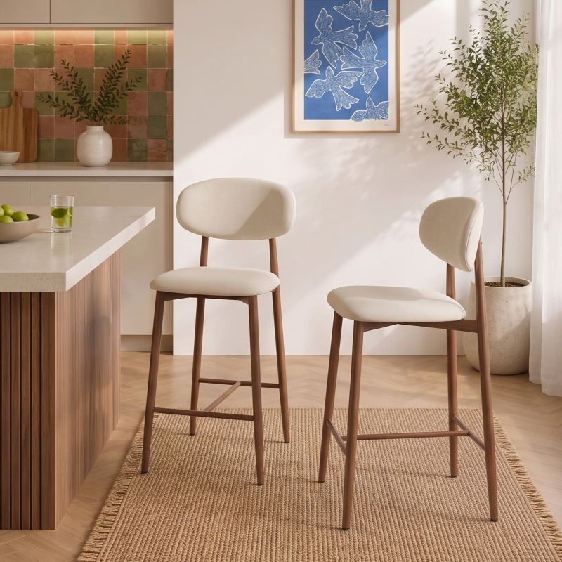 Lot de 2 tabourets CAYO tissu beige pied effet noyer