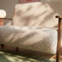 Canapé droit PROTEUS fixe tissu léopard beige 2 places