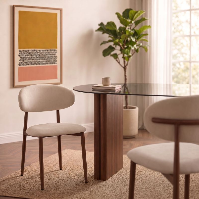 Lot de 2 chaises CAYO tissu beige et pieds effet noyer