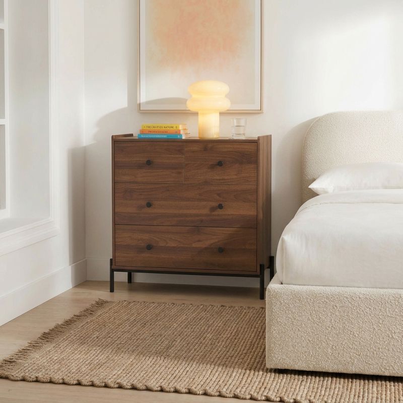 Commode SANA 3 tiroirs effet noyer et poignées noires